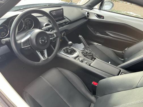 2022 Mazda MX-5 Miata Grand Touring