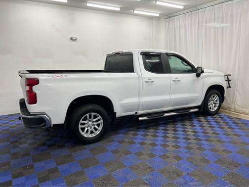 Summit White 2019 Chevrolet Silverado 1500 LT