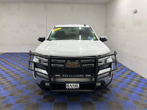 Summit White 2019 Chevrolet Silverado 1500 LT