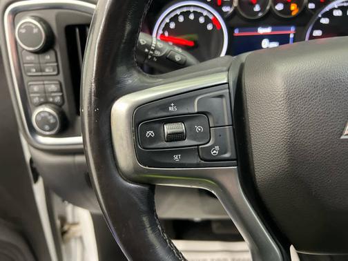 Summit White 2019 Chevrolet Silverado 1500 LT