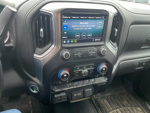 Summit White 2019 Chevrolet Silverado 1500 LT