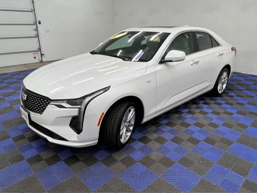 2023 Cadillac CT4 Luxury