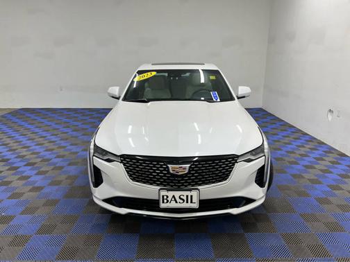 2023 Cadillac CT4 Luxury