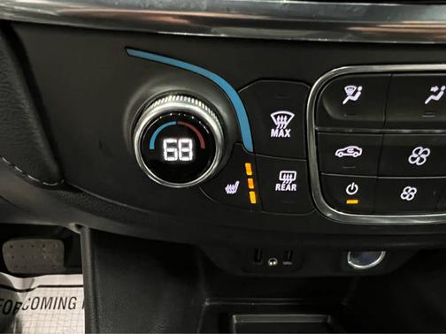 Black Cherry Metallic 2023 Chevrolet Traverse LT Cloth