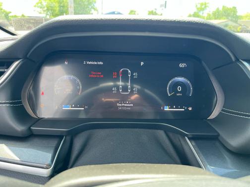 Baltic Gray Metallic Clearcoat 2023 Jeep Grand Cherokee L Laredo