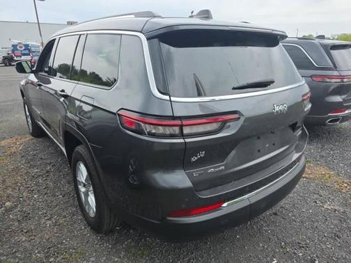 Baltic Gray Metallic Clearcoat 2023 Jeep Grand Cherokee L Laredo