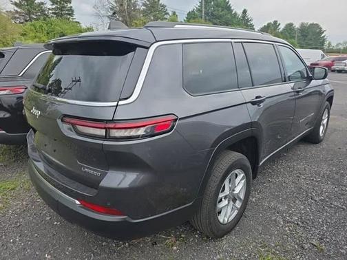 Baltic Gray Metallic Clearcoat 2023 Jeep Grand Cherokee L Laredo