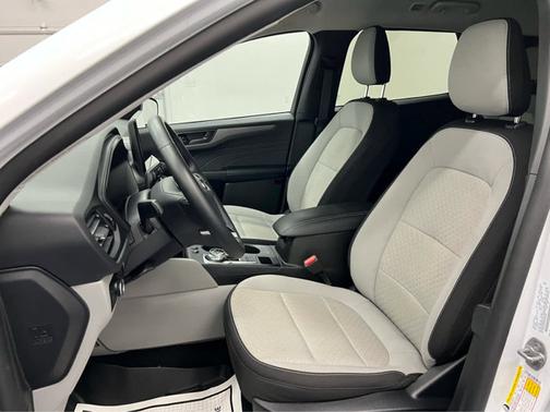 Oxford White 2024 Ford Escape Active