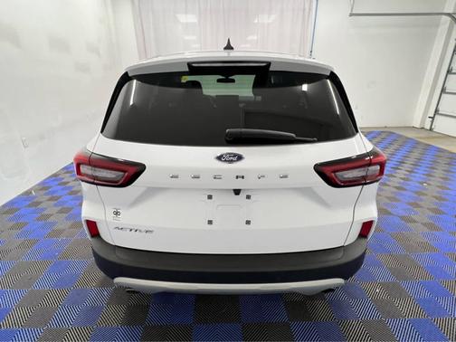 Oxford White 2024 Ford Escape Active