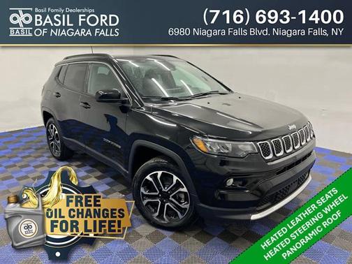 Diamond Black Crystal Pearlcoat 2023 Jeep Compass Limited