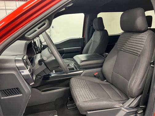 Hot Pepper Red Metallic Tinted Clearcoat 2023 Ford F-150 XL 4WD SuperCrew 5.5 Box