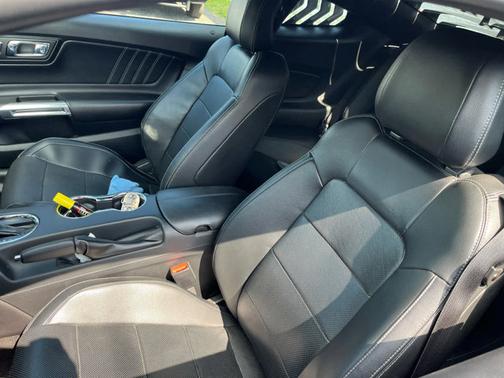 2015 Ford Mustang EcoBoost Premium