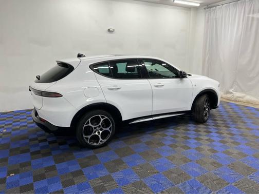 2024 Alfa Romeo Tonale Ti