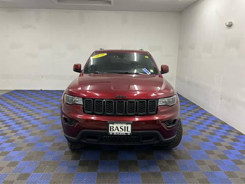 Velvet Red Pearlcoat 2020 Jeep Grand Cherokee Laredo E