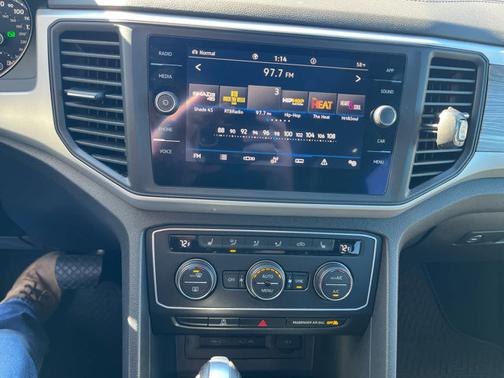 2021 Volkswagen Atlas Cross Sport 2.0T SE w/Technology
