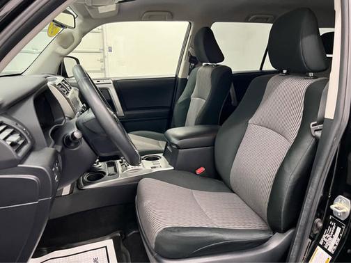 Midnight Black Metallic 2022 Toyota 4Runner SR5