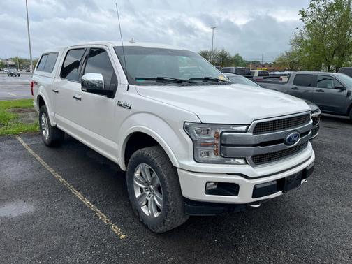 White Platinum Metallic Tri-Coat 2018 Ford F-150 Platinum 4WD SuperCrew 5.5 Box