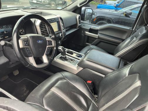 White Platinum Metallic Tri-Coat 2018 Ford F-150 Platinum 4WD SuperCrew 5.5 Box