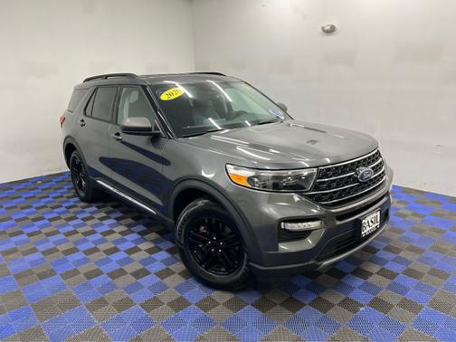 Magnetic 2020 Ford Explorer XLT