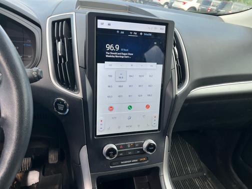 Agate Black Metallic 2024 Ford Edge SEL