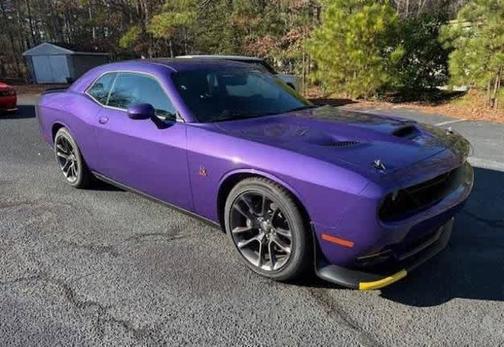 Plum Crazy Pearlcoat 2023 Dodge Challenger R/T Scat Pack