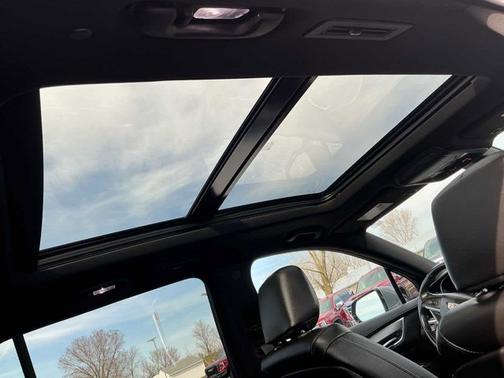Argent Silver Metallic 2024 Cadillac XT6 AWD Luxury