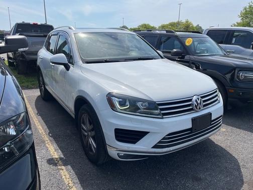 2016 Volkswagen Touareg Lux