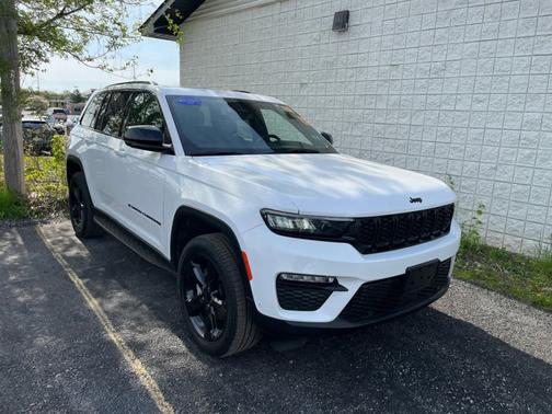 Bright White Clearcoat 2024 Jeep Grand Cherokee Limited