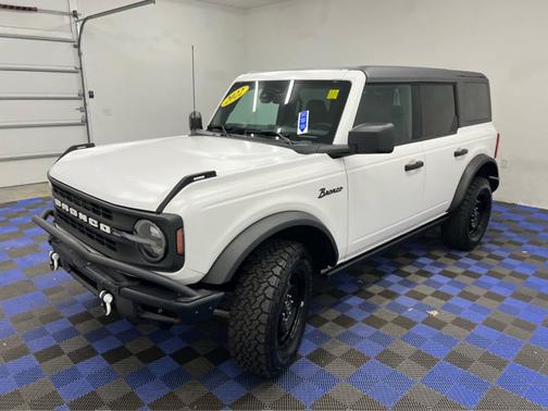 2023 Ford Bronco Black Diamond
