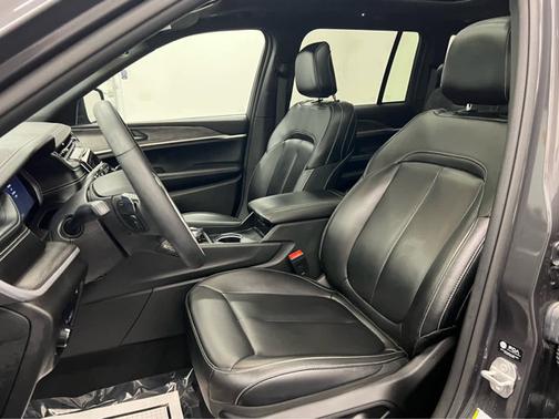 Baltic Gray Metallic Clearcoat 2024 Jeep Grand Cherokee 4xe