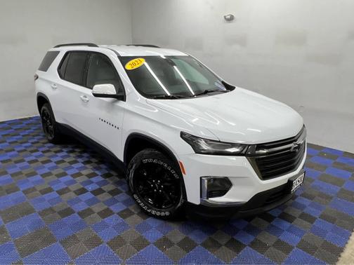 Summit White 2023 Chevrolet Traverse LS
