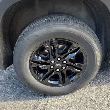 Summit White 2023 Chevrolet Traverse LS