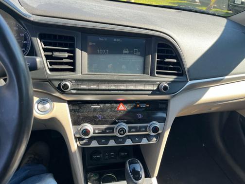 Scarlet Red Pearl 2020 Hyundai ELANTRA Value Edition