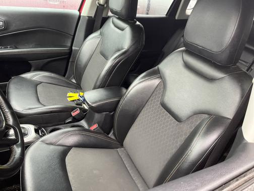 Redline Pearlcoat 2018 Jeep Compass Latitude
