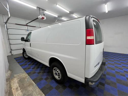 2014 GMC Savana 2500 Work Van