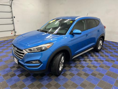 2017 Hyundai TUCSON SE