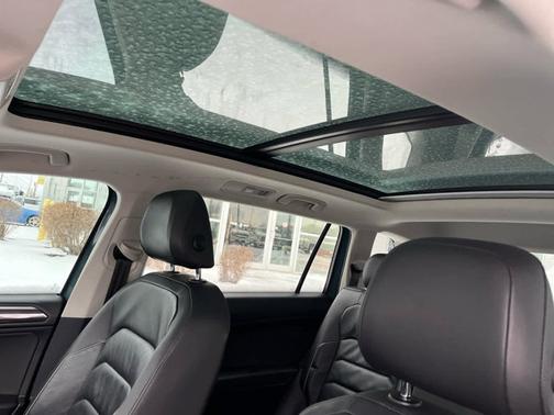 2019 Volkswagen Tiguan SEL Premium