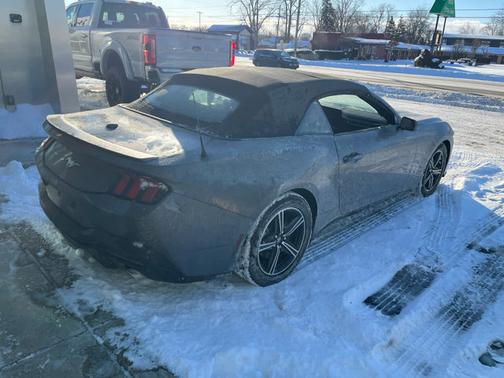 2025 Ford Mustang EcoBoost Premium