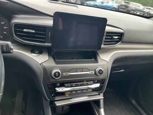 Magnetic Metallic 2020 Ford Explorer XLT