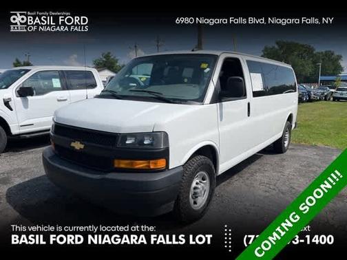 2022 Chevrolet Express 3500 LS