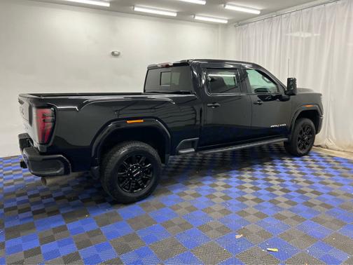 2024 GMC Sierra 2500 AT4
