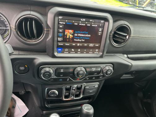 Black Clearcoat 2023 Jeep Wrangler 4xe Sahara High Altitude