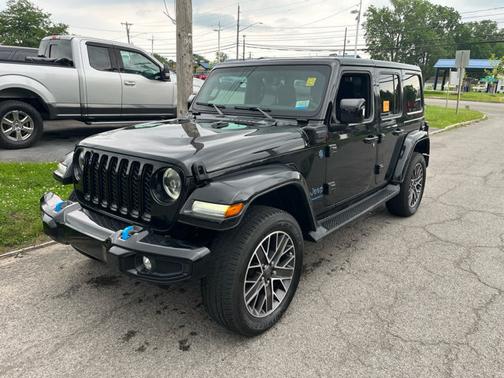 Black Clearcoat 2023 Jeep Wrangler 4xe Sahara High Altitude