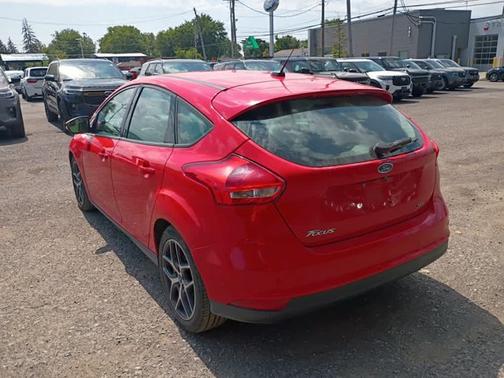 Race Red 2017 Ford Focus SEL