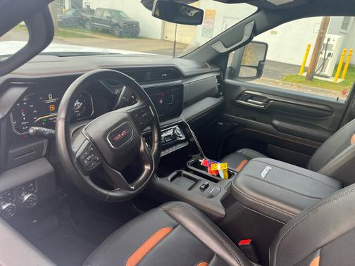 2024 GMC Sierra 2500 AT4