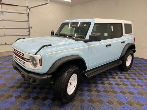 2025 Ford Bronco Heritage Edition