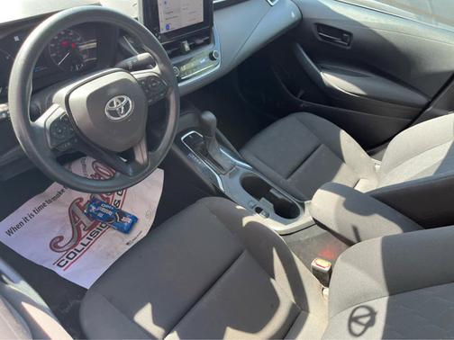 Ice Cap 2023 Toyota Corolla LE