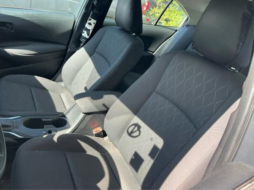 Ice Cap 2023 Toyota Corolla LE