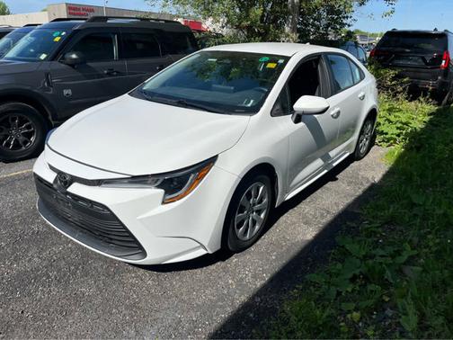 Ice Cap 2023 Toyota Corolla LE