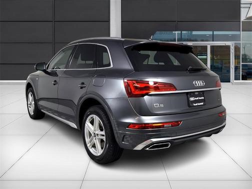2024 Audi Q5 e 55 S line quattro Premium